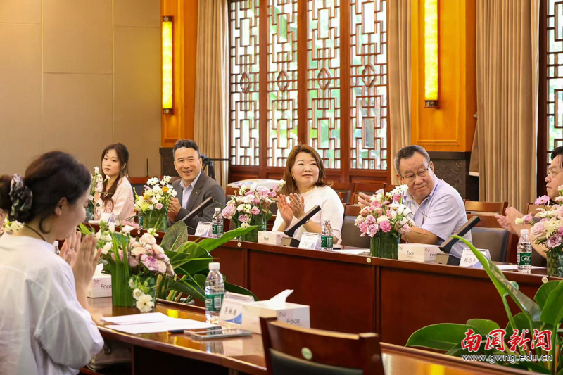 连续八年！杨菊华助学基金捐赠仪式圆满举行